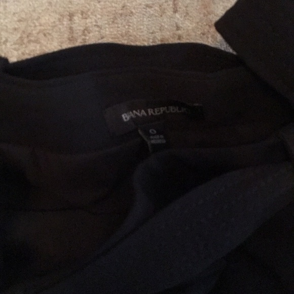 Banana Republic pencil skirt - Picture 3 of 6